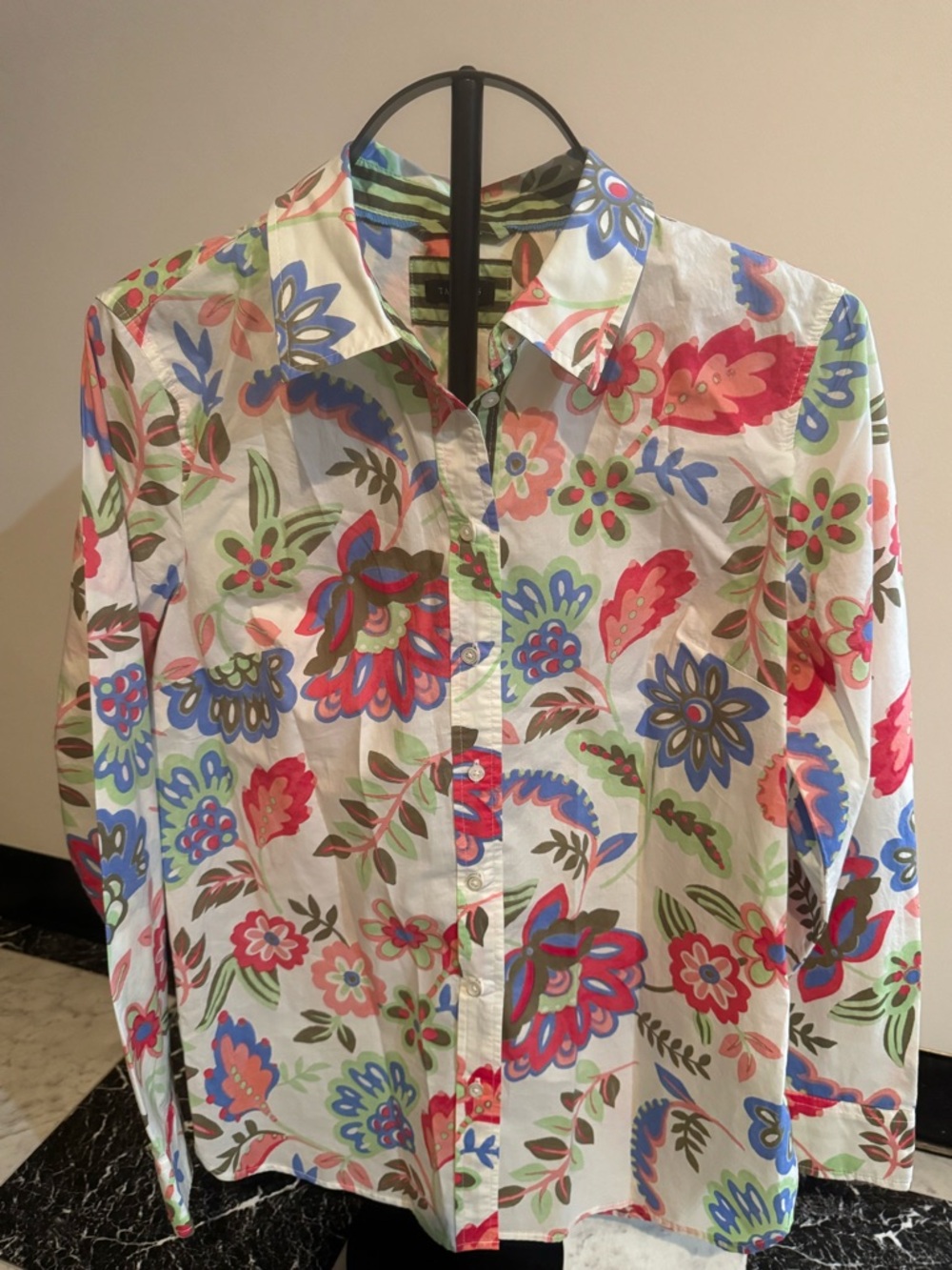 Talbots Floral Button Down Shirt Women Medium Cotton Colorful Print blouse